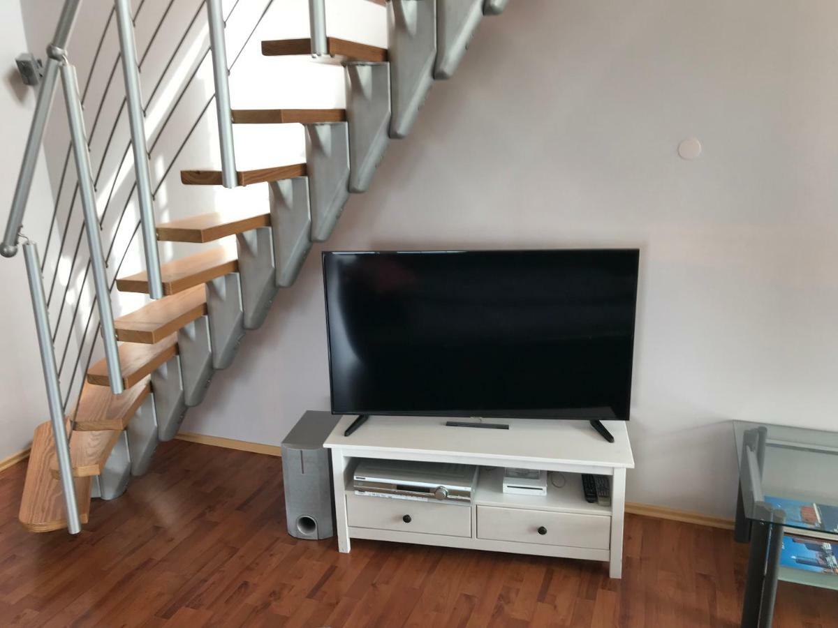 Moderne Maisonette-Wohnung Am Karpfenteich; Modern Apartment With View Of The Carp Pond Barmstedt Exterior foto
